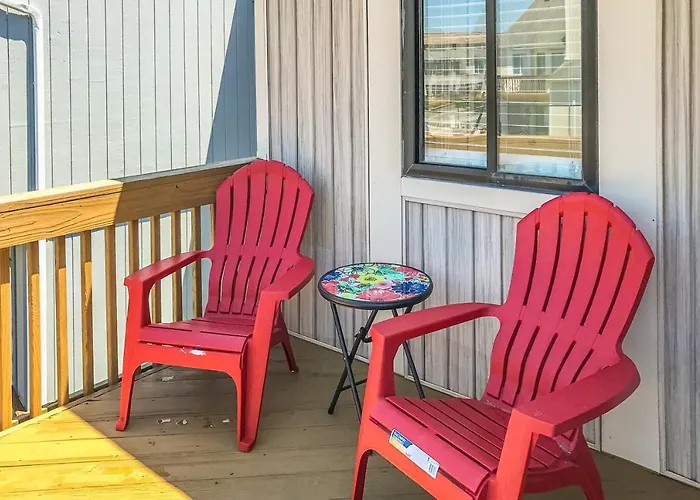 Runaway Bay 76 Holiday home